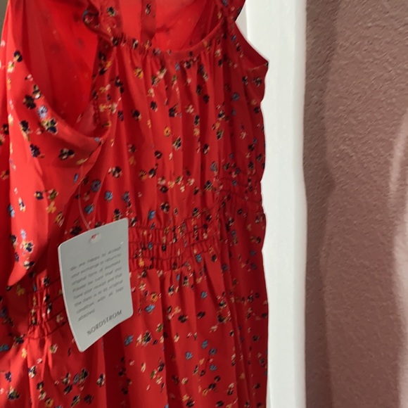 Women’s dress - Picture 5 of 7